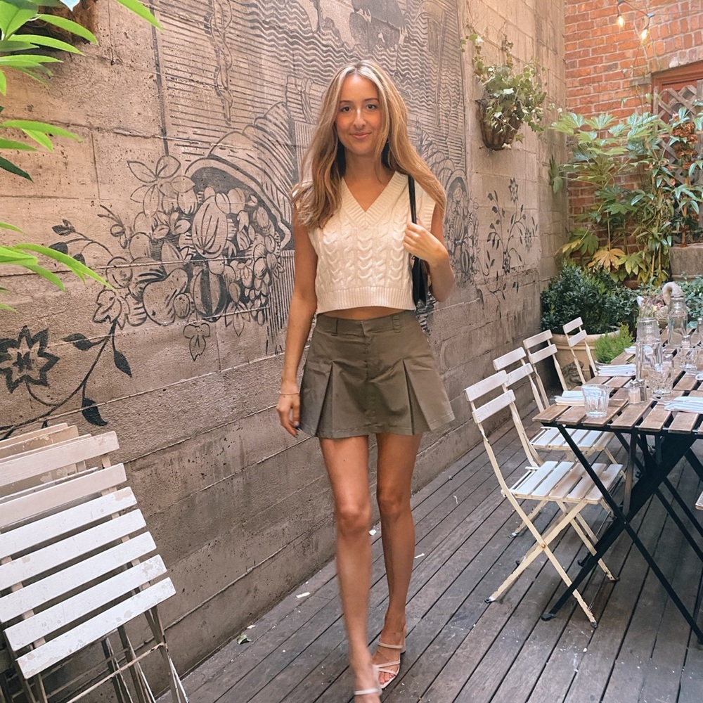 Aritzia / Sunday Best Sweatervest top